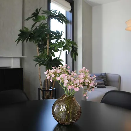 Kamiel -belle Epoque With Modern Comfort