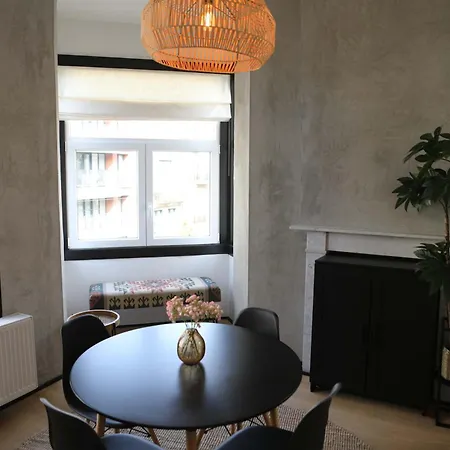 Kamiel -belle Epoque With Modern Comfort Apartment