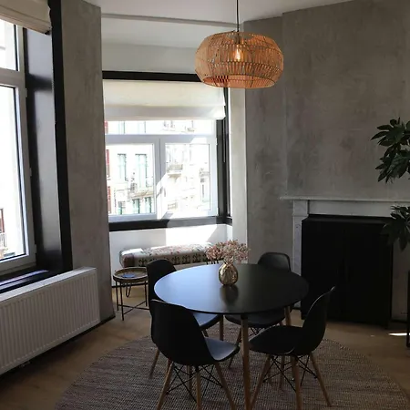 Kamiel -belle Epoque With Modern Comfort *