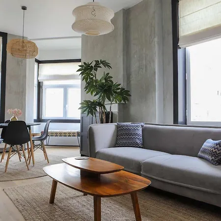 Kamiel -belle Epoque With Modern Comfort Appartamento *