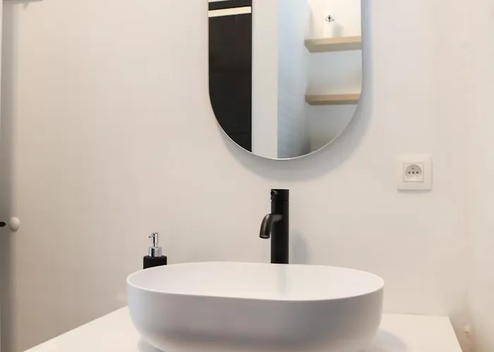 Apartment Kamiel -belle Epoque With Modern Comfort