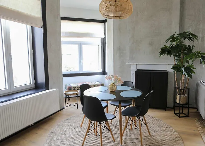 Kamiel -belle Epoque With Modern Comfort Apartment *