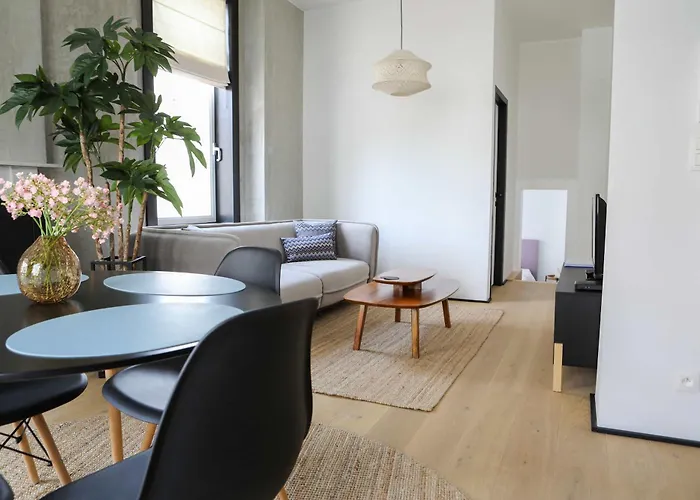 Kamiel -belle Epoque With Modern Comfort Apartment